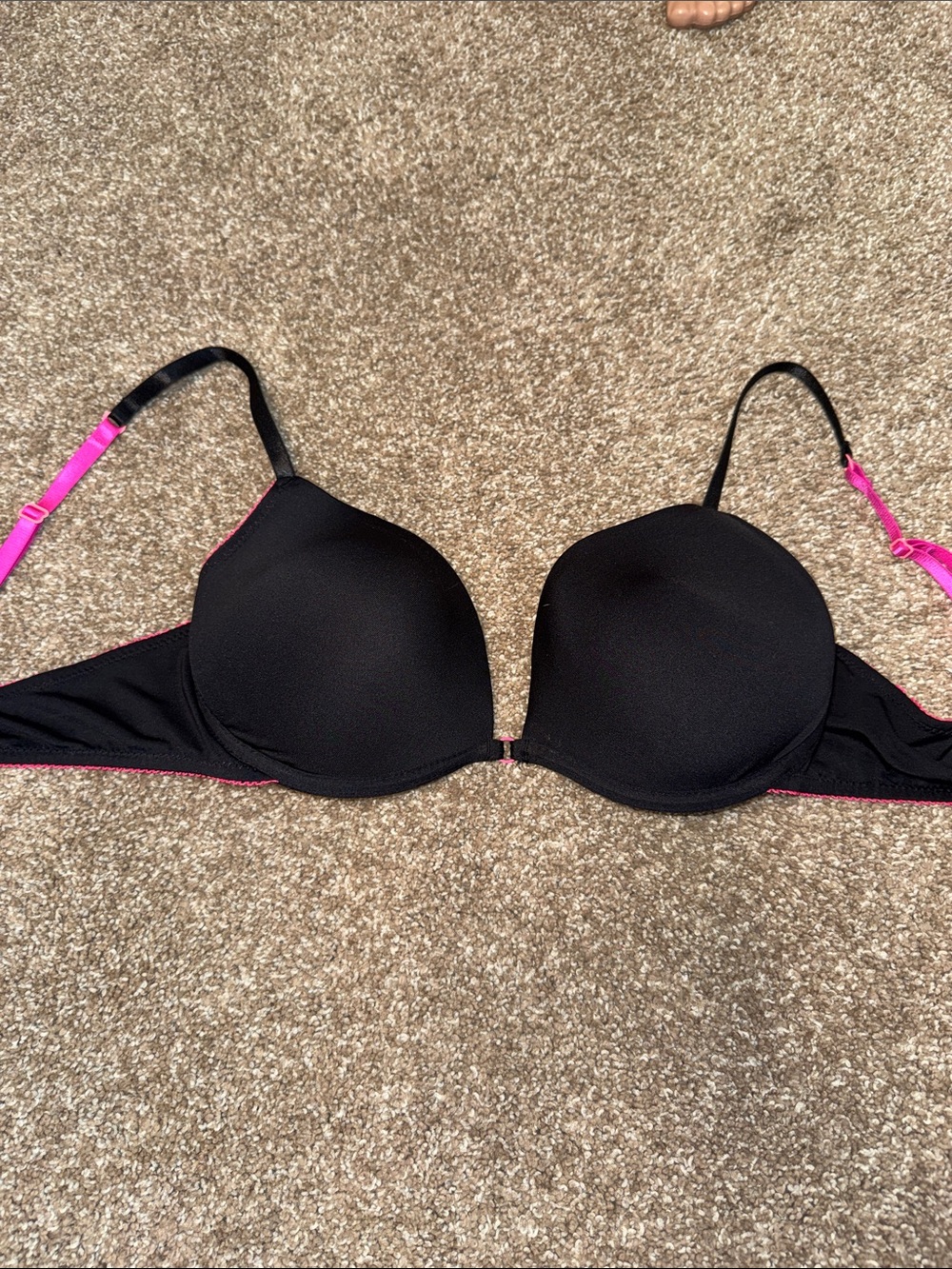 Black & Pink Convertible T-Shirt Bra XOXO SZ 38C padded puchup